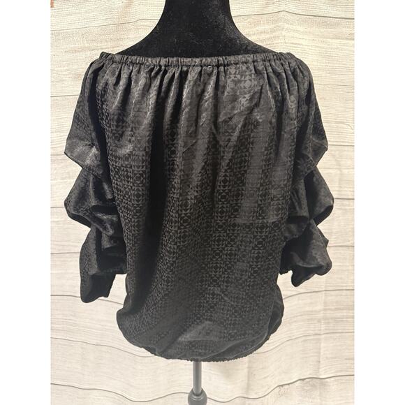 Black Vince Camuto off the Shoulder bubble 3/4-sleeve tie-front blouse Medium - Picture 7 of 10